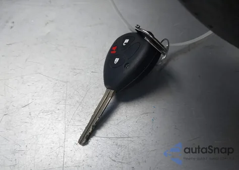 2011 Scion Tc z USA, uszkodzony, nr VIN JTKJF5C75B3015127